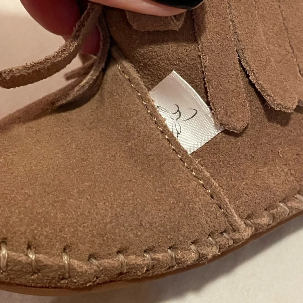 Source Unknown charming moccasins